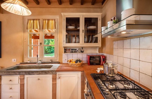 Colle di Compito Villa | Stunning private villa for 4 guests with A/C, private pool, WIFI, TV and veranda, close to Lucca