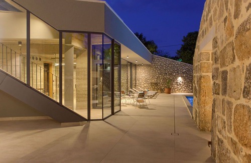 Krk House | Stunning private villa for 12 guests with WIFI, private pool, hot tub, A/C, TV and terrace