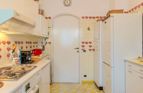Cerro House | Stunning private villa for 7 people with WIFI, TV, terrace and pets allowed