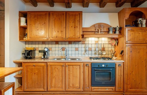 Coltura Villa | Stunning private villa with private pool, WIFI, TV, patio, pets allowed and panoramic view