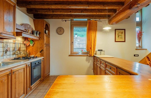 Coltura Villa | Stunning private villa with private pool, WIFI, TV, patio, pets allowed and panoramic view