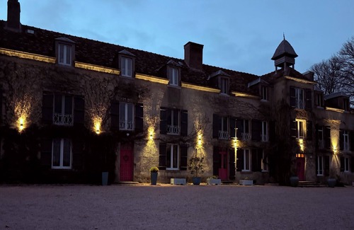Saint-Sulpice-le-Gueretois House | Stunning private castle with heated pool sleeps 20