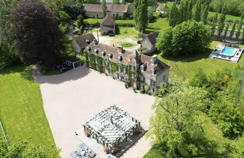 Saint-Sulpice-le-Gueretois House | Stunning private castle with heated pool sleeps 20