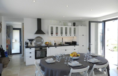 Saint-Guenole House | Stunning private villa for 6 guests with WIFI, TV and terrace