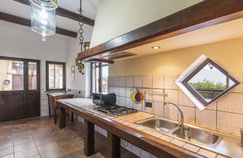 Casperia Villa | Stunning private villa for 6 people with WIFI, private pool, TV, terrace and pets allowed