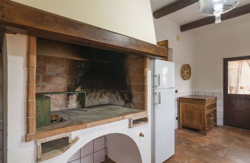 Casperia Villa | Stunning private villa for 6 people with WIFI, private pool, TV, terrace and pets allowed