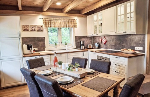 Grossenkneten House | Stunning private villa for 6 guests with WIFI, A/C, TV and terrace