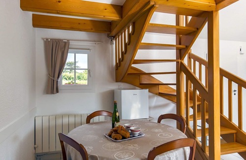 Plounevez-Lochrist House | Stunning private villa for 3 people with WIFI, TV, terrace and pets allowed