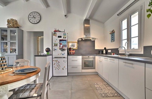 La Bree-les-Bains House | Stunning private villa for 6 people with WIFI, TV and terrace