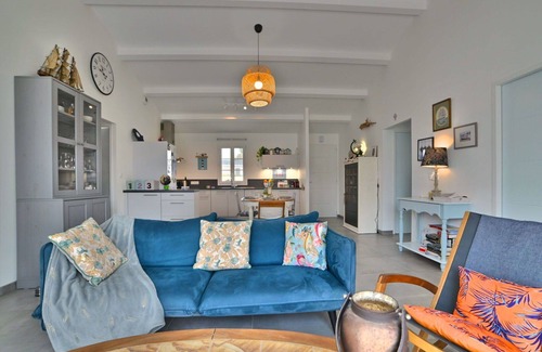 La Bree-les-Bains House | Stunning private villa for 6 people with WIFI, TV and terrace