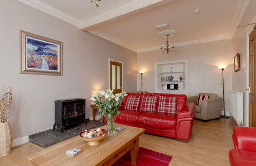 Portpatrick House | Stunning private villa for 16 people with WIFI, TV, patio and pets allowed