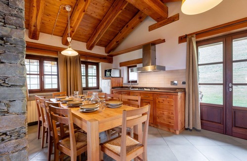 Sampeyre House | Stunning private villa for 9 guests with TV and patio