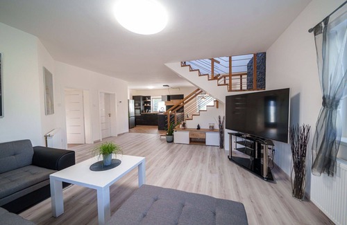 Prague 11 House | Stunning private villa for 8 people with private pool, WIFI, TV and patio