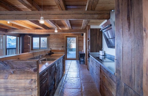 Ollon House | Stunning private villa for 8 people with WIFI, TV and balcony