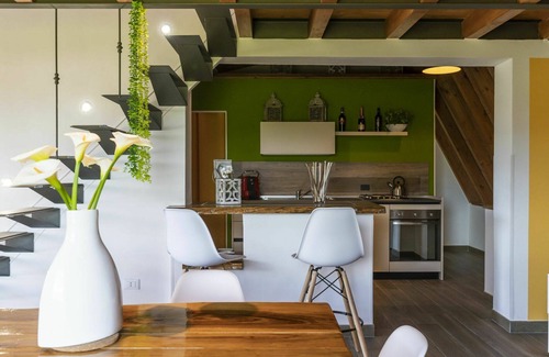 Sutri House | Stunning private villa for 4 people with WIFI, private pool, A/C, TV, terrace and panoramic view