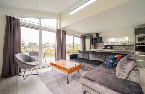 Linden House | Stunning private villa for 6 people with WIFI, TV and terrace