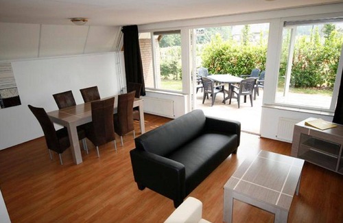 Susteren House | Stunning private villa for 6 guests with pool, WIFI, TV and terrace