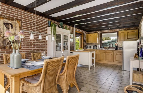 Wolphaartsdijk House | Stunning private villa for 4 people with WIFI, TV, terrace and pets allowed