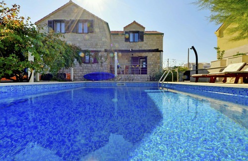 Povlja House | Stunning private villa for 10 guests with private pool, WIFI, A/C, TV, terrace and pets allowed
