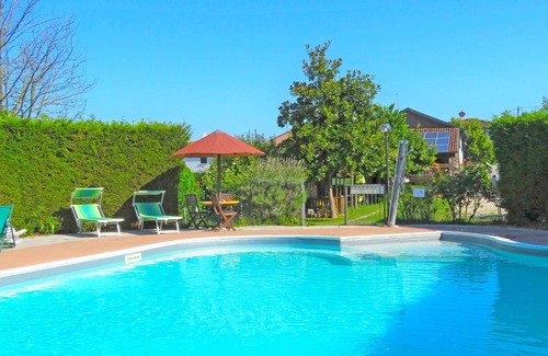 Malcontenta Villa | Stunning private villa for 6 people with A/C, WIFI, pool, TV and balcony