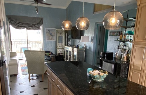 Orange Beach East Condo | Stunning river views + beach access! Quiet owners unit for longer-term rentals