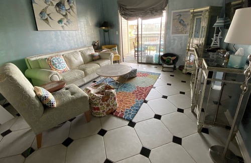 Orange Beach East Condo | Stunning river views + beach access! Quiet owners unit for longer-term rentals