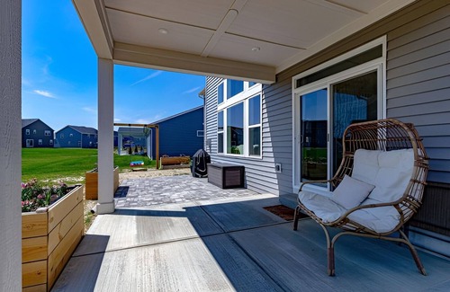 Huber Heights House | Stunning + Spacious Family-Friendly Retreat