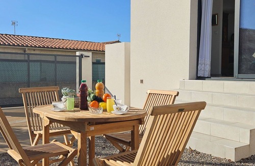 Sainte-Marie-Plage House | Stunning villa for 4 people with A/C, TV, terrace and pets allowed