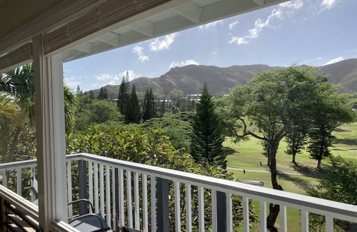 Kailua Apartment | Stunning Views: 5 min to beach and you will be amazed by the mountain views !