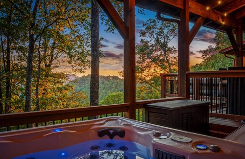 Maggie Valley House | Stunning Views Hot Tub Sauna Theater Game Rooms Sleep/Dine 23 Firepit
