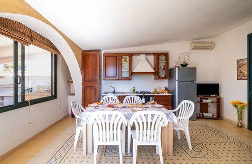 Scala di Furno Villa | Stunning villa for 7 guests with pool, A/C, TV and patio