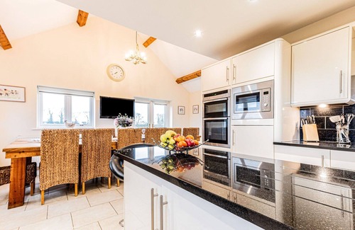 Holywell House | Stunning villa for 14 people with WIFI