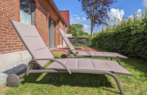 Hauert House | Stunning villa for 4 guests with WIFI, TV, terrace and pets allowed