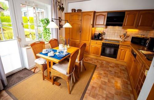 Luegde House | Stunning villa for 4 guests with WIFI, TV, terrace and panoramic view