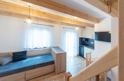 Straz nad Nezarkou House | Stunning villa for 5 guests with WIFI, TV, terrace and pets allowed