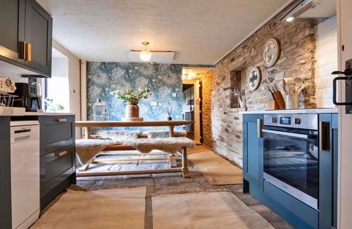 Buxton House | Stunning villa for 5 people with WIFI and pets allowed