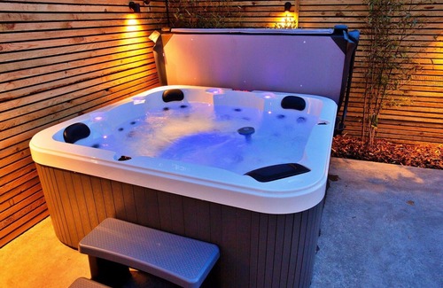 Appledore House | Stunning villa for 6 people with WIFI and pets allowed