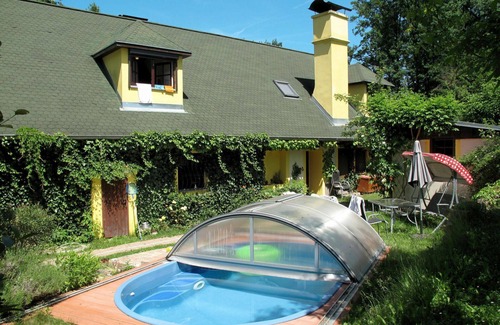 Holubovska Basta Villa | Stunning villa for 6 people with A/C, WIFI, private pool, TV and patio