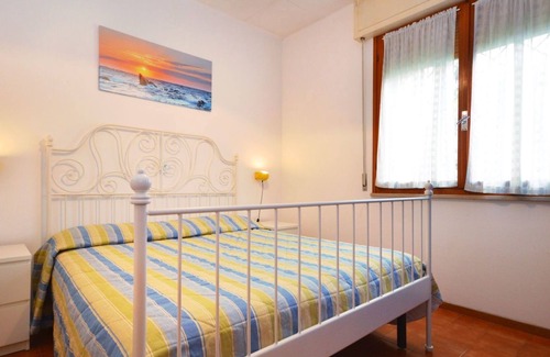 Lignano Pineta House | Stunning villa for 6 guests with A/C, TV, terrace, pets allowed and parking