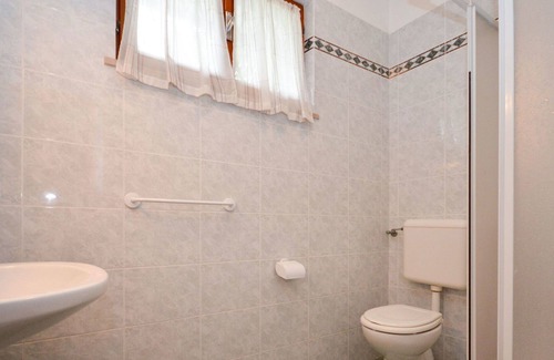 Lignano Pineta House | Stunning villa for 6 guests with A/C, TV, terrace, pets allowed and parking