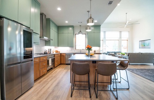 Dadeville House | Style & Grace | 4 Bed, 3 Bath