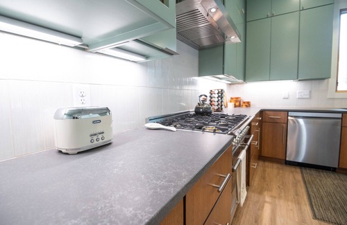 Dadeville House | Style & Grace | 4 Bed, 3 Bath