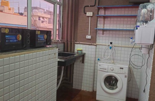 Electronics City Apartment | Stylish 1-bedroom apartment in Bangalore