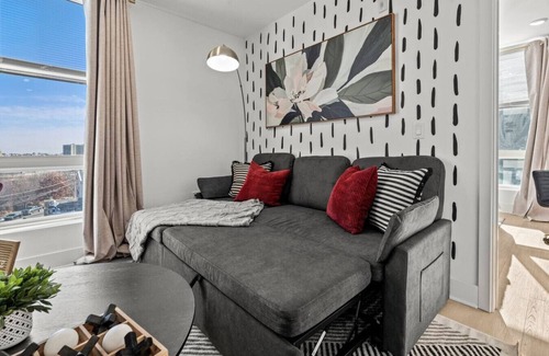 Mantua Apartment | Stylish 1BR | DT Philly by Art Museum & Key Sights