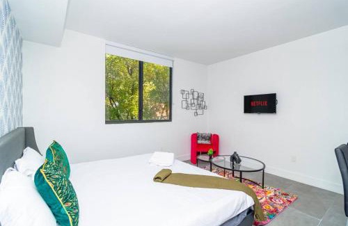East Little Havana Apartment | Stylish 1BR Suite with King Bed Walk to Marlins Park & Brickell