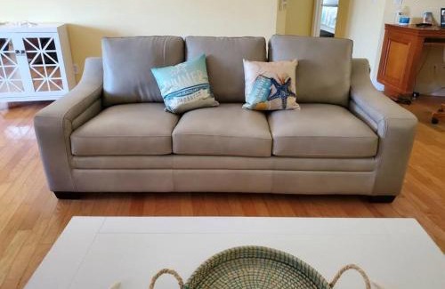Nettles Island House | Stylish 2 bedroom home Steps from private beach