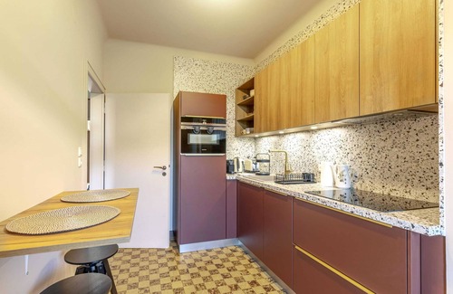 South Bonnevoie Apartment | Stylish 2BR Apartment: Workspace, Balcony, Wi-Fi
