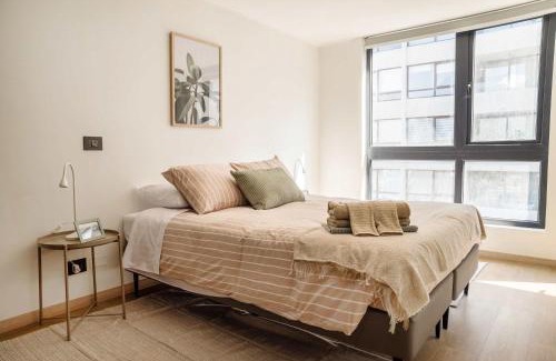 Apoquindo Apartment | Stylish 2BR Urban Oasis for 3 in Vibrant Las Condes