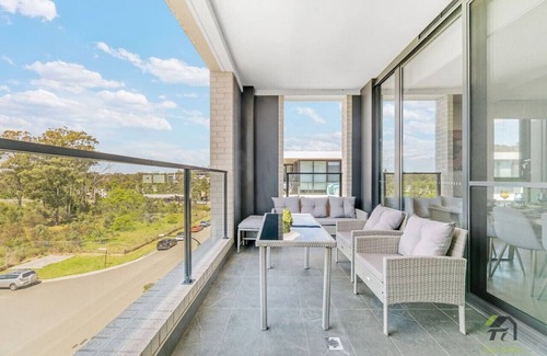 Rouse Hill Apartment | Stylish 3bedroom apartment in Rouse Hill