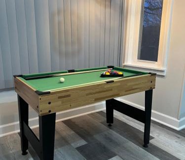 Hermosa Apartment | Stylish 3Bedroom Aparment w Games & Free Parking